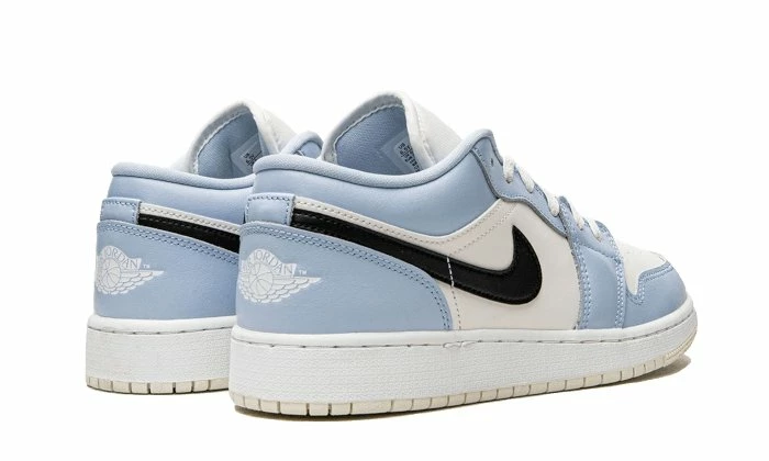Air Jordan 1 Low Ice Blue Black 3 Air Jordan 1 Low Ice Blue Black – Bild 3