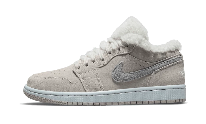 Air Jordan 1 Low SE Sherpa Fleece 1 Air Jordan 1 Low SE Sherpa Fleece
