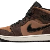 Air Jordan 1 Mid Earthy Brown