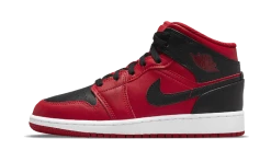 Air Jordan 1 Mid Reverse Bred