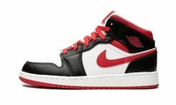 Air Jordan 1 Mid Very Berry