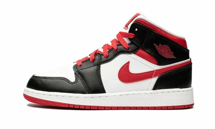 Air Jordan 1 Mid Very Berry 1 Air Jordan 1 Mid Very Berry