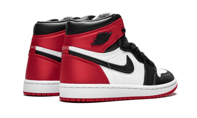 Air Jordan 1 Retro High Satin Black Toe 3 Air Jordan 1 Retro High Satin Black Toe – Bild 3